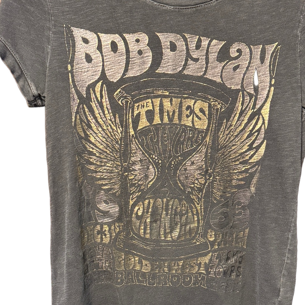 Lucky Brand Women’s Short Sleeve Graphic Tee - Charcoal with Gold Print - Picture 2 of 3